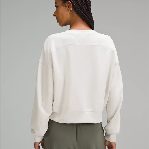 Lululemon - Softstreme Perfectly Oversized Cropped Crew - White Opal - Picture 3 of 7
